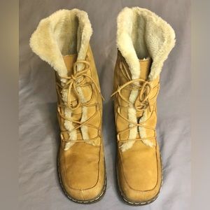 Dr. Scholl’s Diamond Suede Square Toe Sherpa Fur Lace-up Boots Size 9